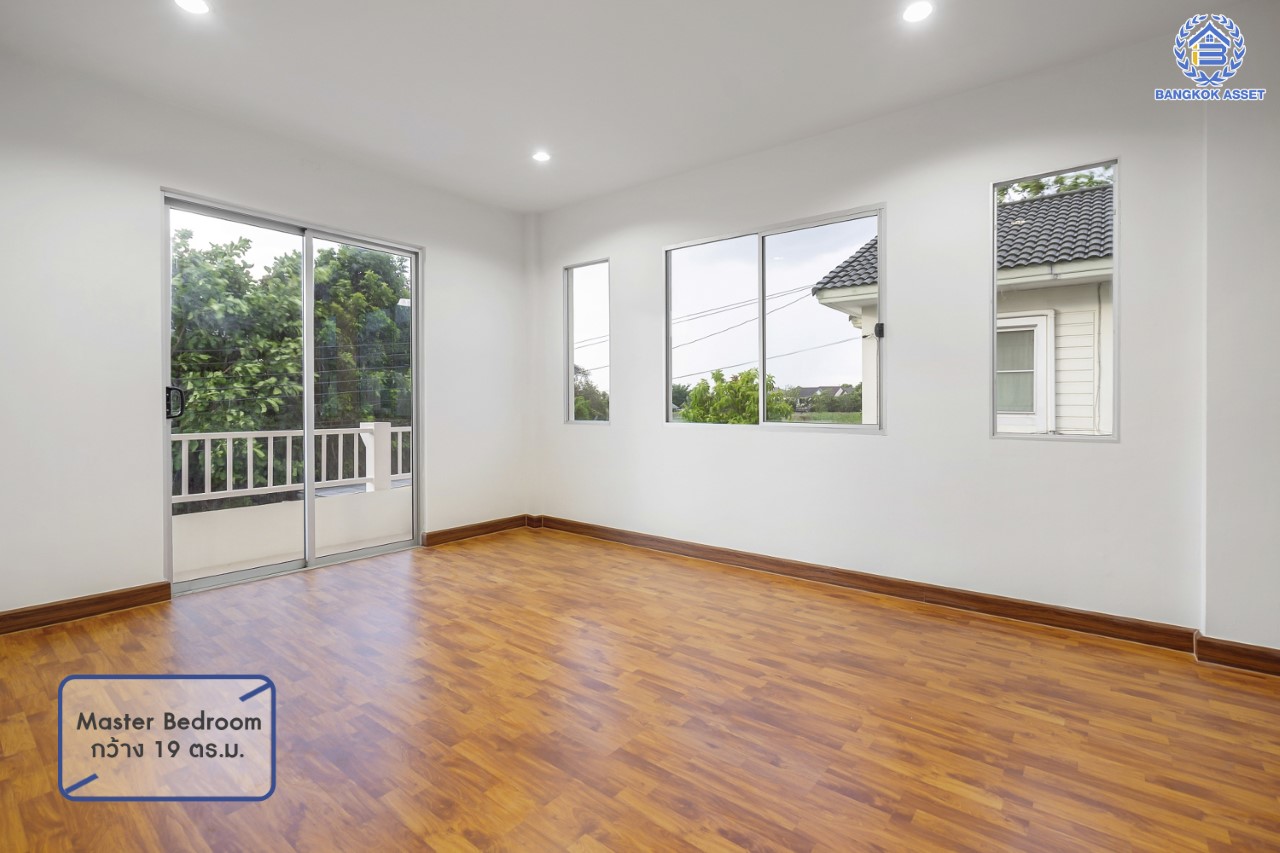 บ้านมือสองตกแต่งใหม่ แบรนด์ L&H ม.พฤกษ์ลดา ติวานนท์-ราชพฤกษ์ เนื้อที่ 51.9 ตร.ว. ฟังก์ชัน 3 ห้องนอน 2 ห้องน้ำ จอดรถได้ 2 คัน บนทำเลติดถนน 345 เชื่อมต่อหลายเส้นทาง ใกล้ทางด่วน "ศรีสมาน"